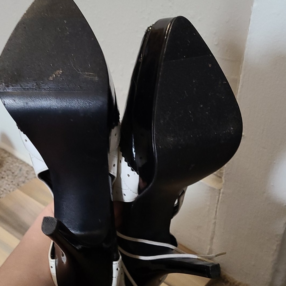 Bizarre roaring 20 heels - Picture 7 of 7
